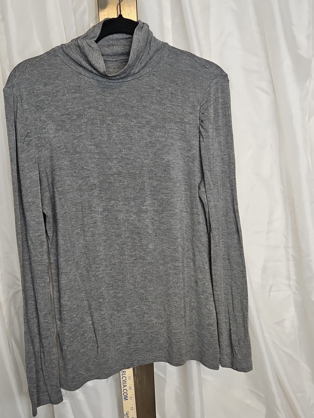 Apt 9 Mock Neck 3 Pack. Gray, Cream, Black. Lightweight Soft XL